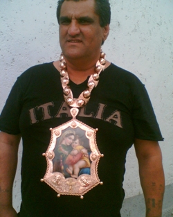 Cum asculți manele de bună voie